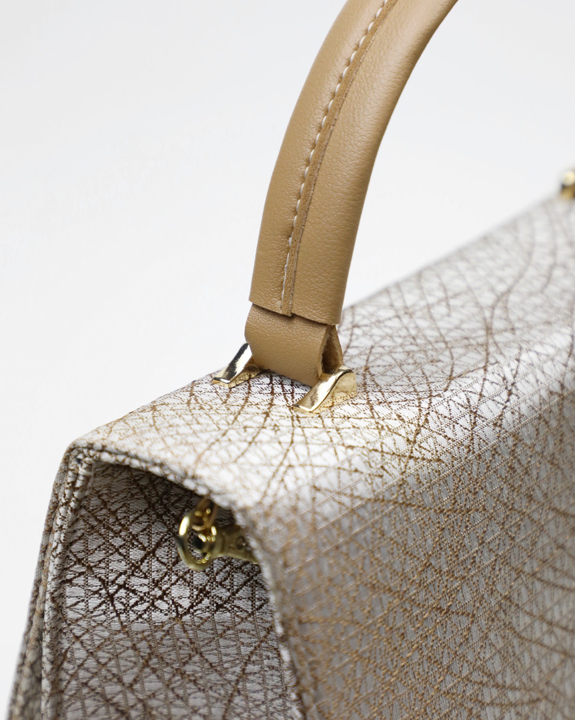 Aris Bag