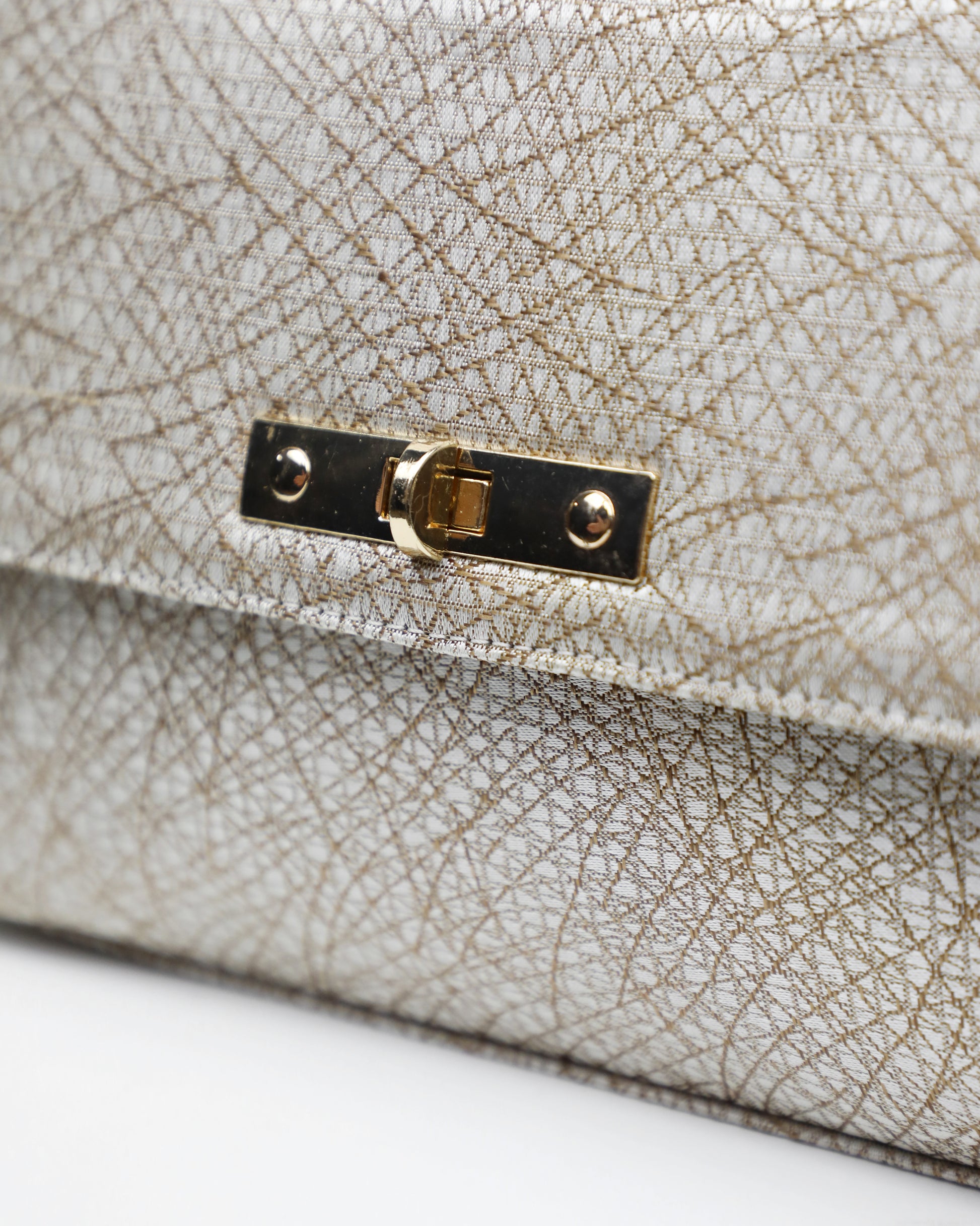 Aris Bag