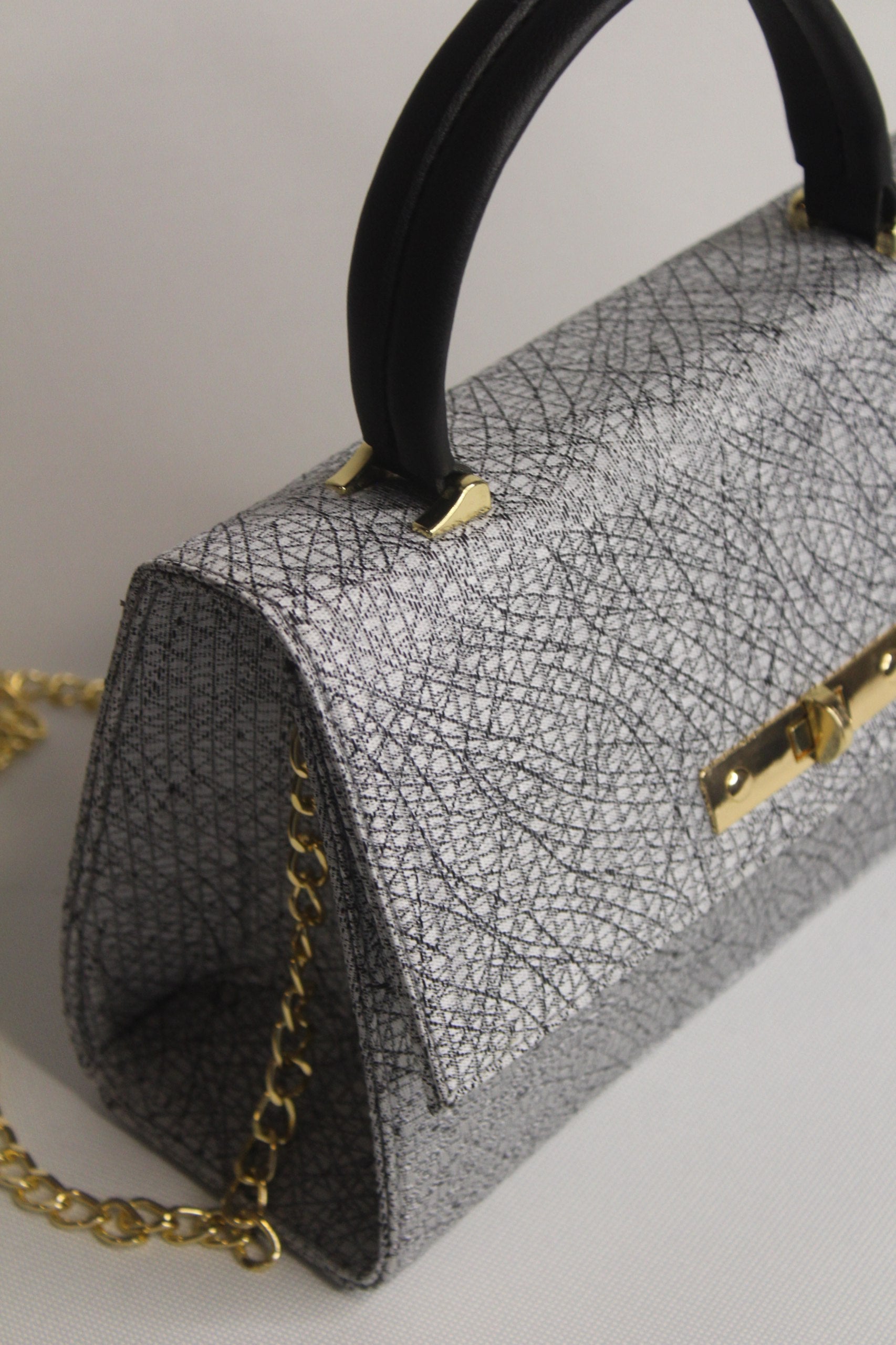 Aris Bag